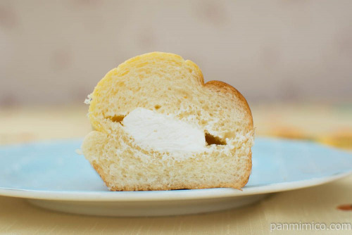 ラ・ベットラ マスカルポーネ入りホイップシューロール【第一パン】断面図