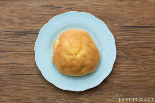 チーズホイップブール【ヤマザキ】上から見た図