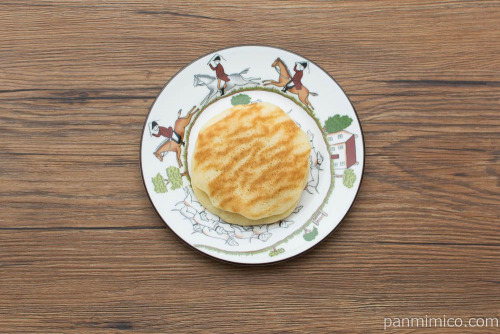 北海道産バター使用 バターとら焼き【シャトレーゼ】上から見た図