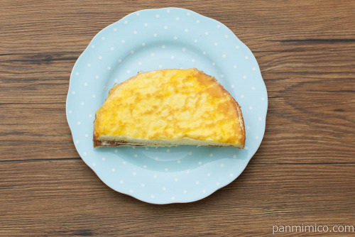 ヤマザキ クレープケーキ（プリンクリーム）【セブンイレブン】上から見た図