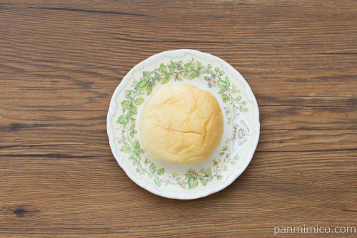 蒜山高原生クリームパン　上から見た図