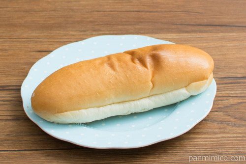 濃いミルクホイップコッペ【フジパン】斜め