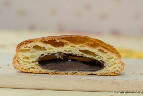 パイの実みたいなデニッシュ【ファミリーマート】断面