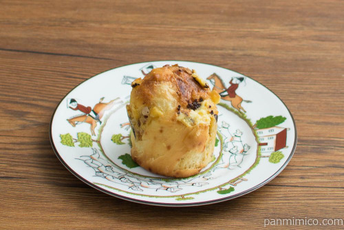 シンガポールマフィン カスタード【八天堂】斜め