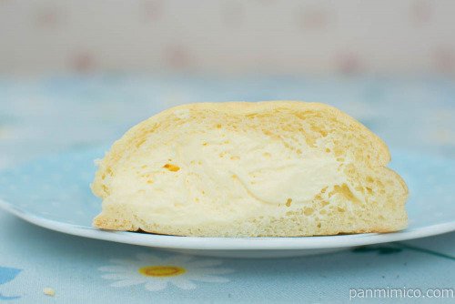 メロンパン カスタード【清水屋食品】断面