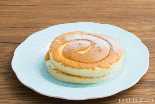 ミルククリームサンド （北海道産練乳使用）【ヤマザキ】斜め