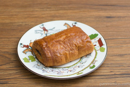 パンオショコラ【セブンイレブン】斜め