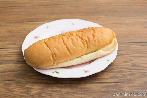 NL 食べたいに応える！ふわもちコッペ いちごジャム＆マーガリン【ローソン】斜め