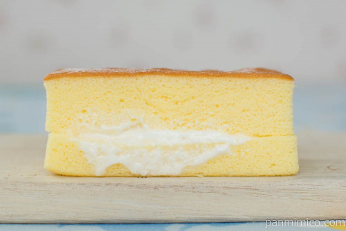 クリームと味わう台湾カステラ【ファミリーマート】断面