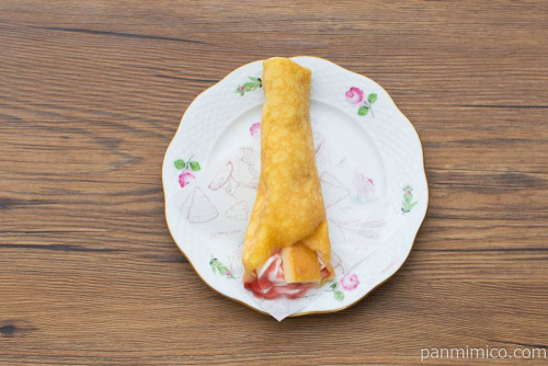 ダブルチーズクレープ【ファミリーマート】上