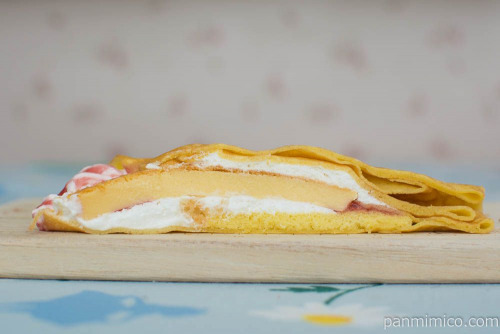 ダブルチーズクレープ【ファミリーマート】断面