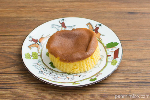 半熟食感　しっとりかすてら【セブンイレブン】斜め