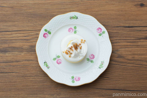 Uchi Café Spécialité　澄(すみ)とろ生スイートポテト(カラメルバターソース入り)【ローソン】上