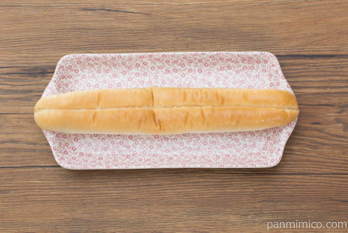 やわらかフランスパン（ヒラヤミルク入りのクリーム使用）【ローソン】上
