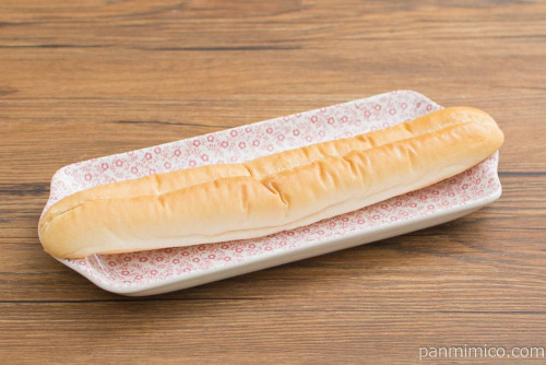 やわらかフランスパン（ヒラヤミルク入りのクリーム使用）【ローソン】斜め
