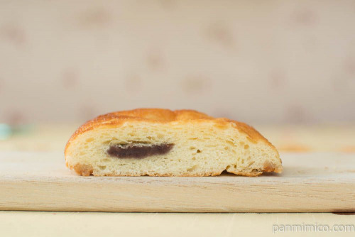 お菓子なデニッシュ（つぶあん）【神戸屋】断面