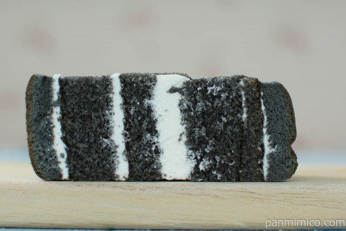 キタサンブラックのロールケーキ【ファミリーマート】断面