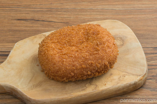 絶品カレーパン【ローソン】斜め