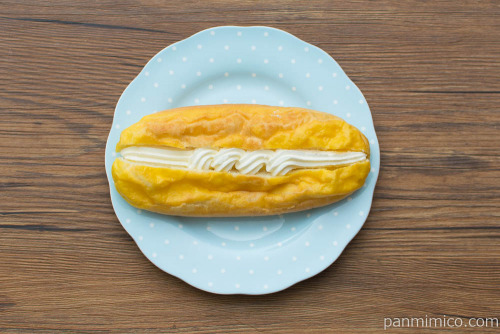 Wクリームシューロール【セブンイレブン】上