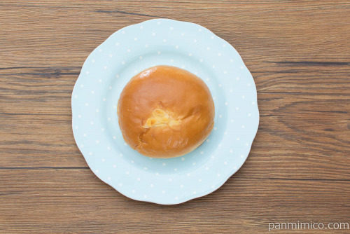 森のたまごのたっぷりクリームパン【第一パン】上