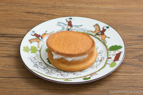 マシュマロチョコサンド【ヤマザキ】斜め