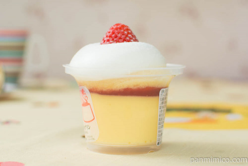 埋もれるショートケーキプリン【ローソン】断面