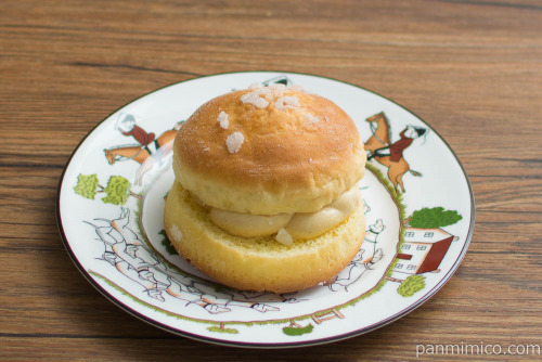 トロペジェンヌ【ファミリーマート】斜め