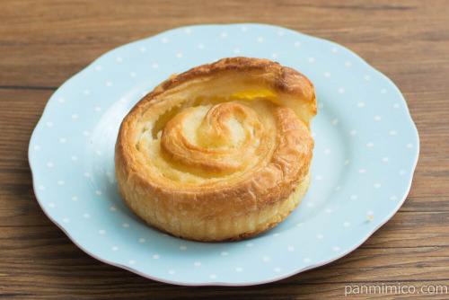 バターにとりこ【Pasco】斜め