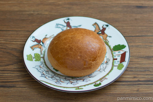 ぎっしり！！とろけるクリームパン【ローソン】斜め