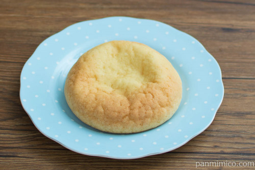 4種の濃厚チーズパン【ヤマザキ】斜め