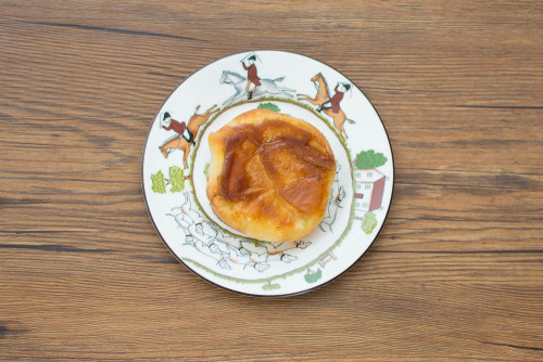 りんごのクイニーアマン　フランス産発酵バター【ローソン】上