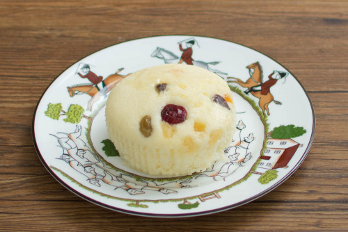 南国白くま風フルーツ蒸しケーキ【ヤマザキ】斜め