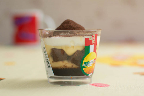 徳永純司シェフ監修　イタリアンティラミス【セブンイレブン】断面