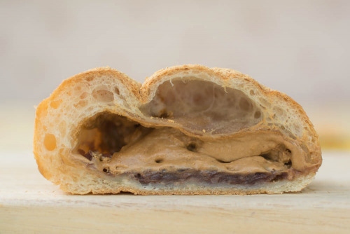 インジョルミパン　きなこホイップ＆つぶあん【ローソン】断面