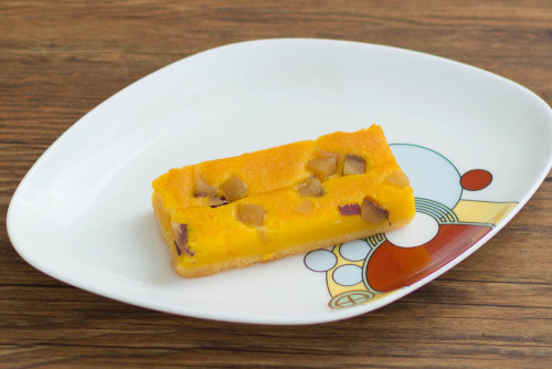 紅はるかのチーズケーキ【ファミリーマート】斜め