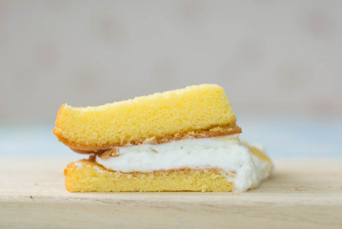 バナナスペシャル風生ケーキ【ヤマザキ】断面