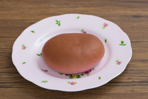 ７Ｐ焼き芋＆ホイップ　クリームパン【セブンイレブン】斜め
