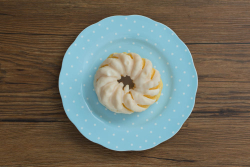 フレンチクルーラー(ミルキーホイップ)【ヤマザキ】上