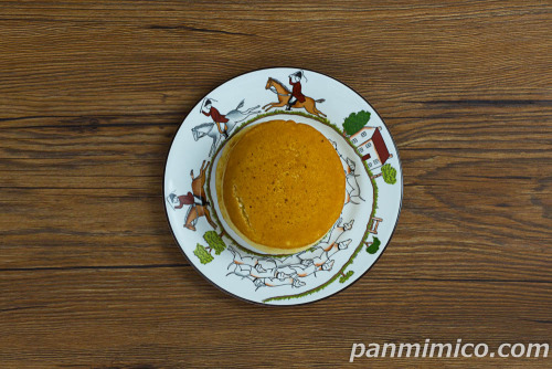 ふわふわホットケーキサンド（キャラメルソース＆ホイップ）【ヤマザキ】上