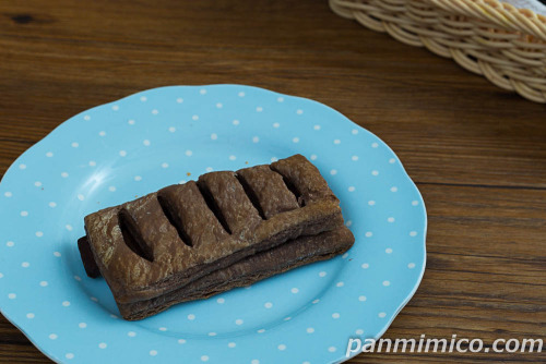 バトンチョコパイ【セブンイレブン】斜め