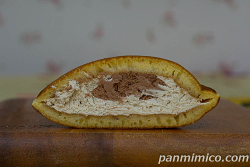 Uchi Café×猿田彦珈琲　カフェモカ　どらもっち【ローソン】断面