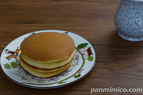 北海道産小豆のつぶあんと北海道産バター入りマーガリンをサンド斜め