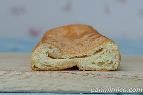 あげぼー　きなこ【フジパン】断面