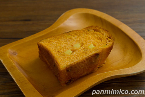 旨みトマトのピザブレッド【Pasco】斜め