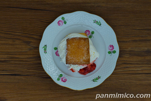 スコーンサンド(チーズクリーム＆いちごソース)【ローソン】上