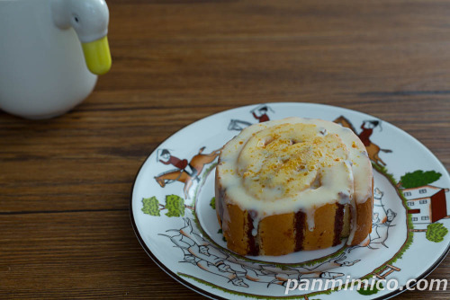 カラメルシナモンロールケーキ【Pasco】斜め