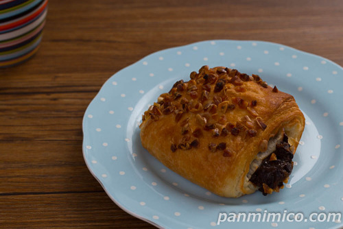 カフェナッツショコラ【第一パン】斜め