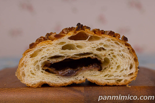 カフェナッツショコラ【第一パン】断面