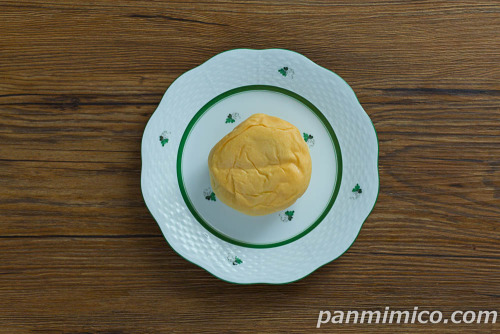 冷やして食べるとろけるくりーむパン　静岡クラウンメロン【ファミリーマート】上