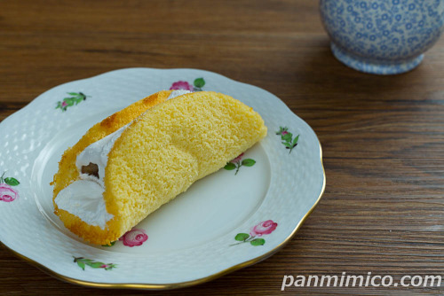 まるごとバナナミニ【ヤマザキ】斜め